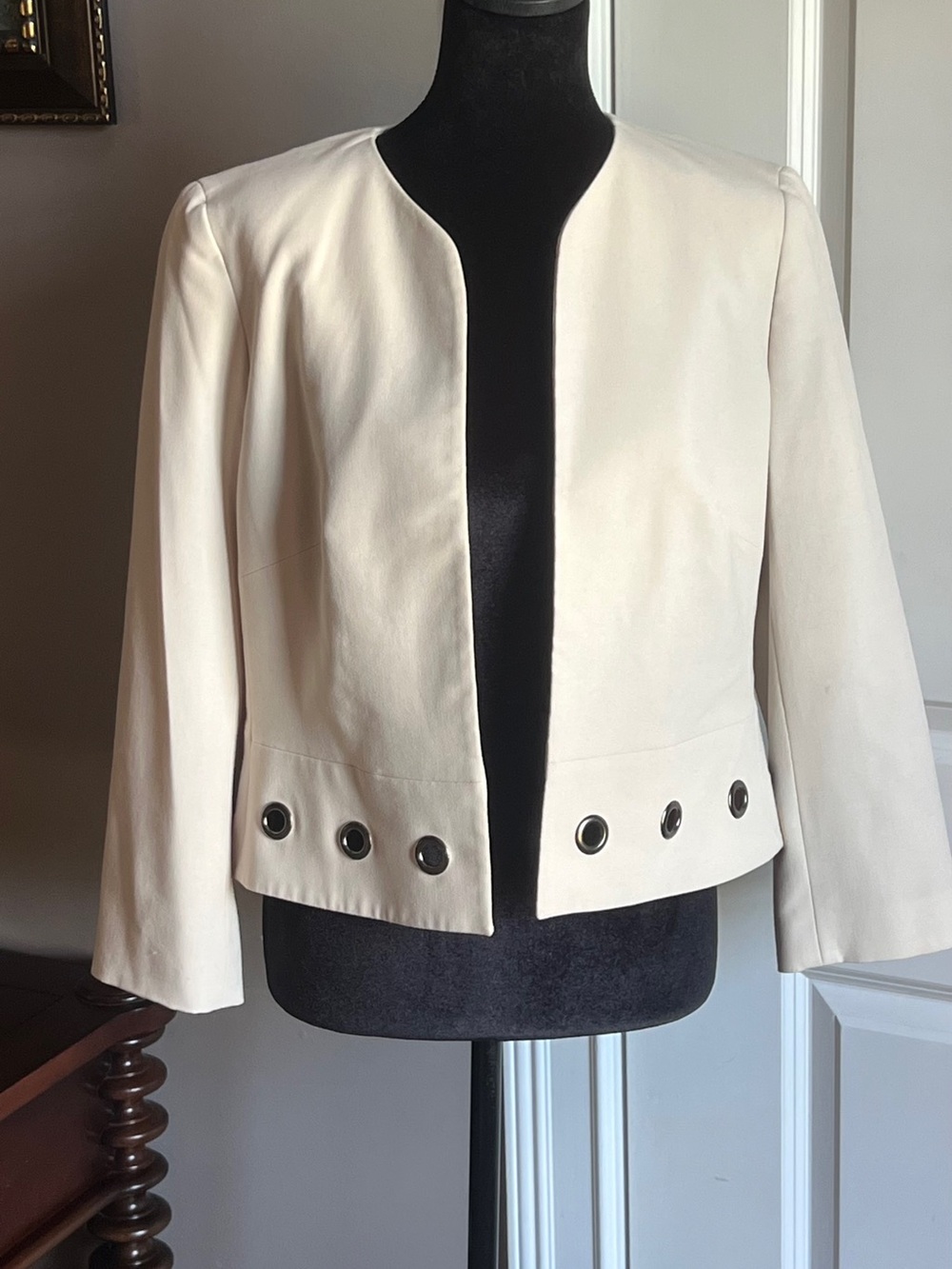 Jones Studio Cream Open-Front Blazer with Grommet Detail - Picture 3 of 8